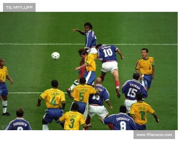 捷克激流回旋名将三连冠问鼎国际划联世界杯历史新高